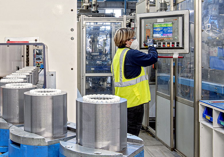 woman working in pisa plant pentair